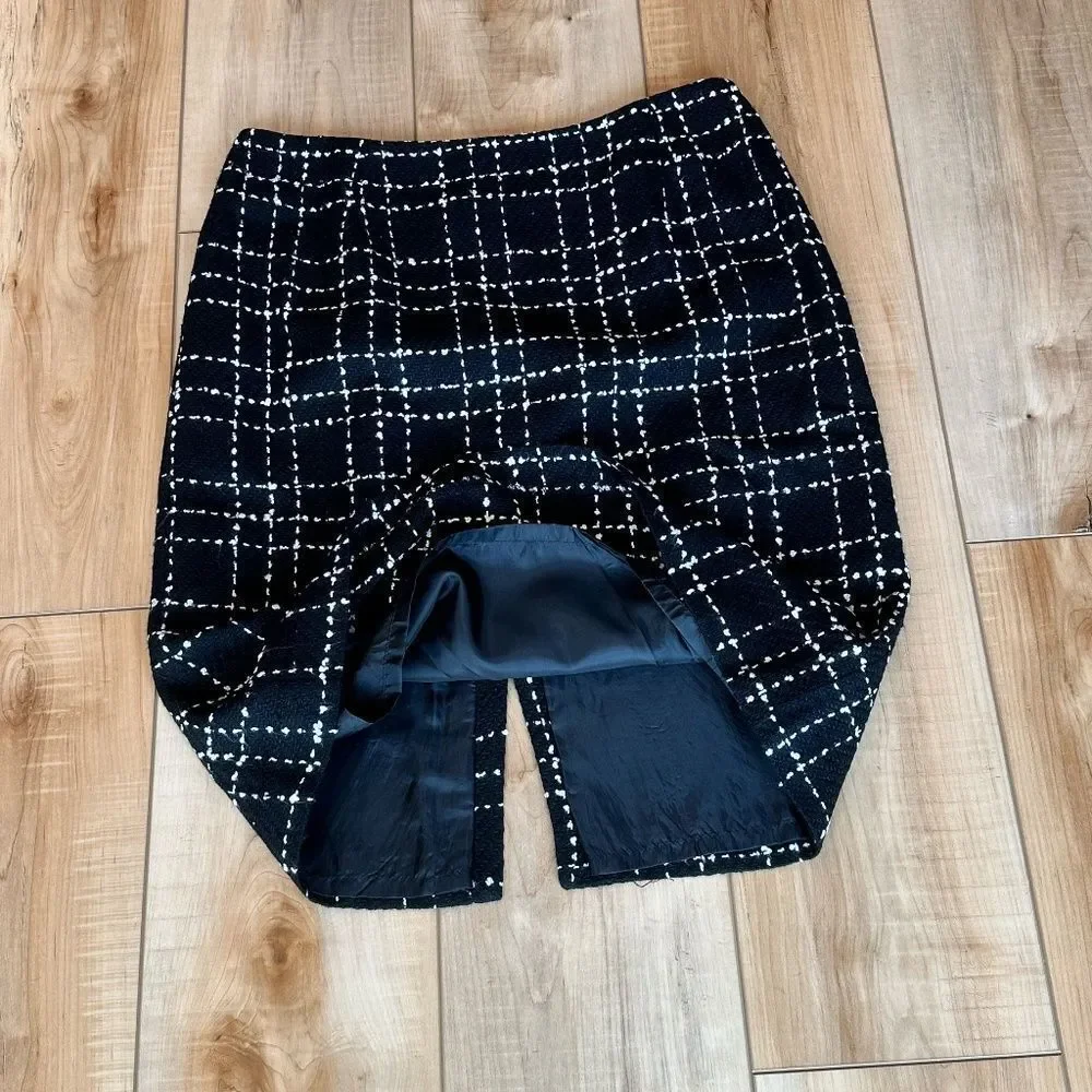 Nouveaux Pencil Lined Skirt Black & White Pattern Size 8
